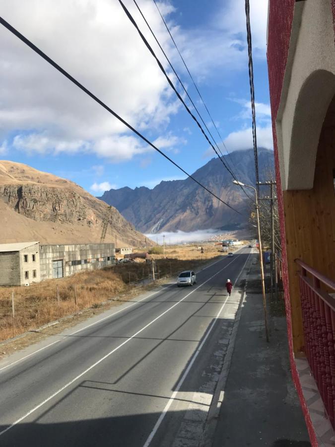 Waterfall Kazbegi Εξωτερικό φωτογραφία